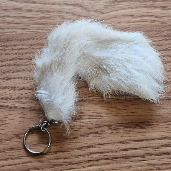 Real Fur Keys Holder White Hair Fur Handmade Keychain Key rings Handmade - Picture 2 of 12